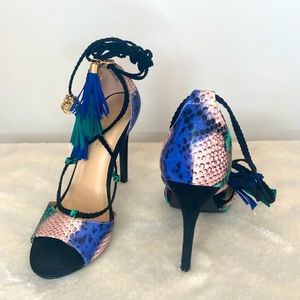 Women heeled sandals